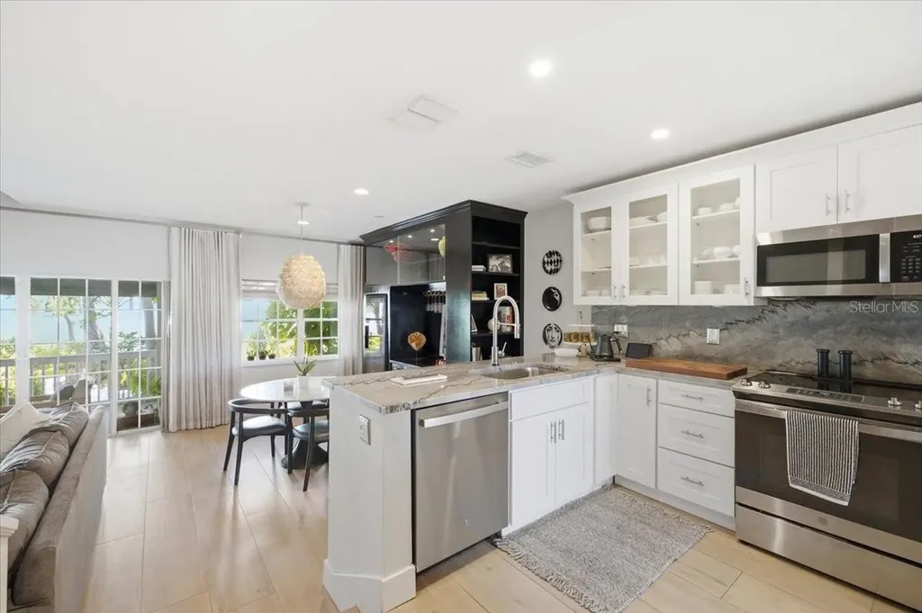 5103 S Jules Verne Court Tampa FL 33611