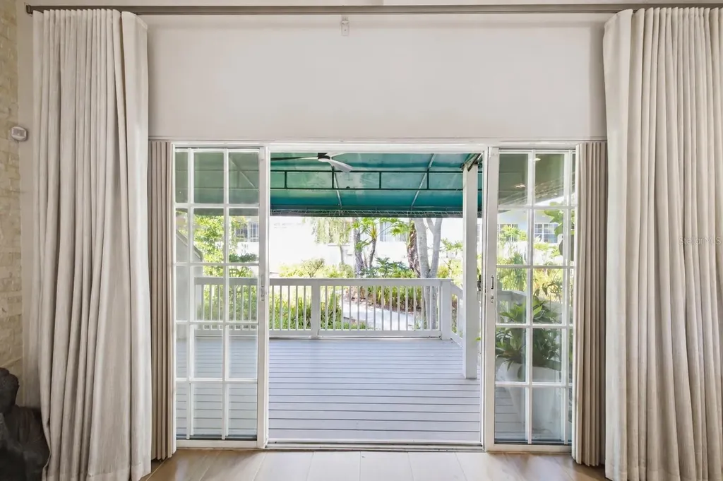 5103 S Jules Verne Court Tampa FL 33611