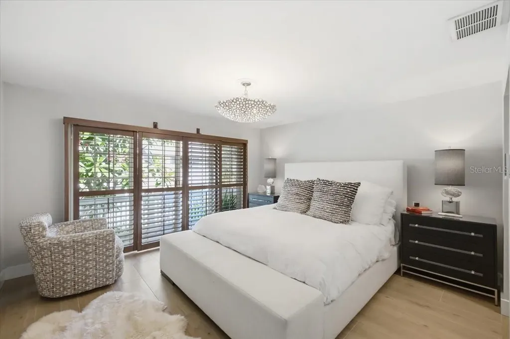 5103 S Jules Verne Court Tampa FL 33611