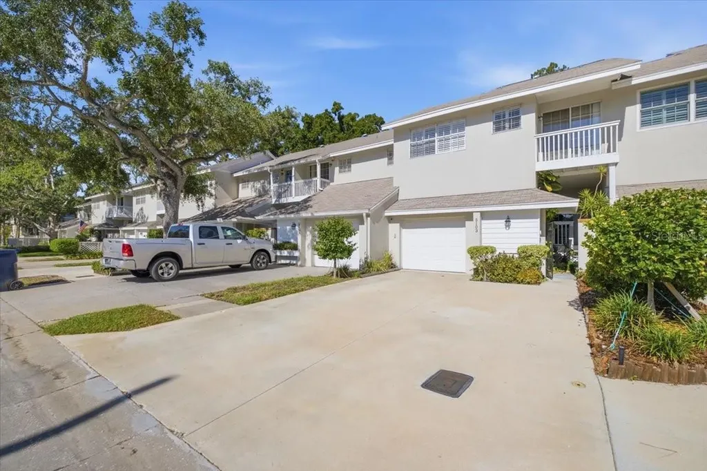 5103 S Jules Verne Court Tampa FL 33611