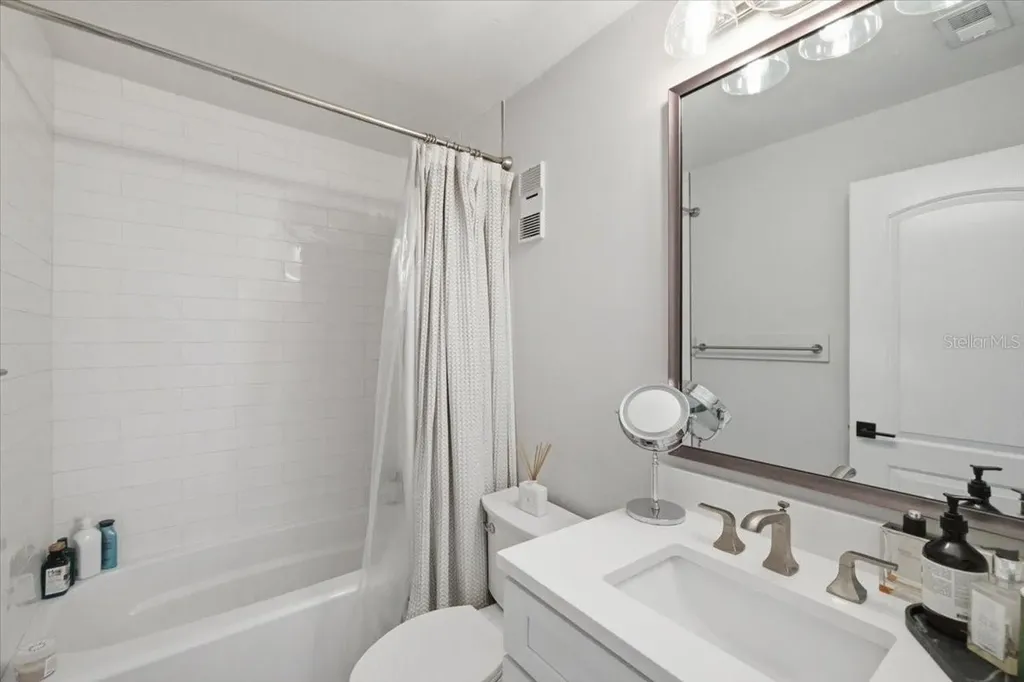 5103 S Jules Verne Court Tampa FL 33611