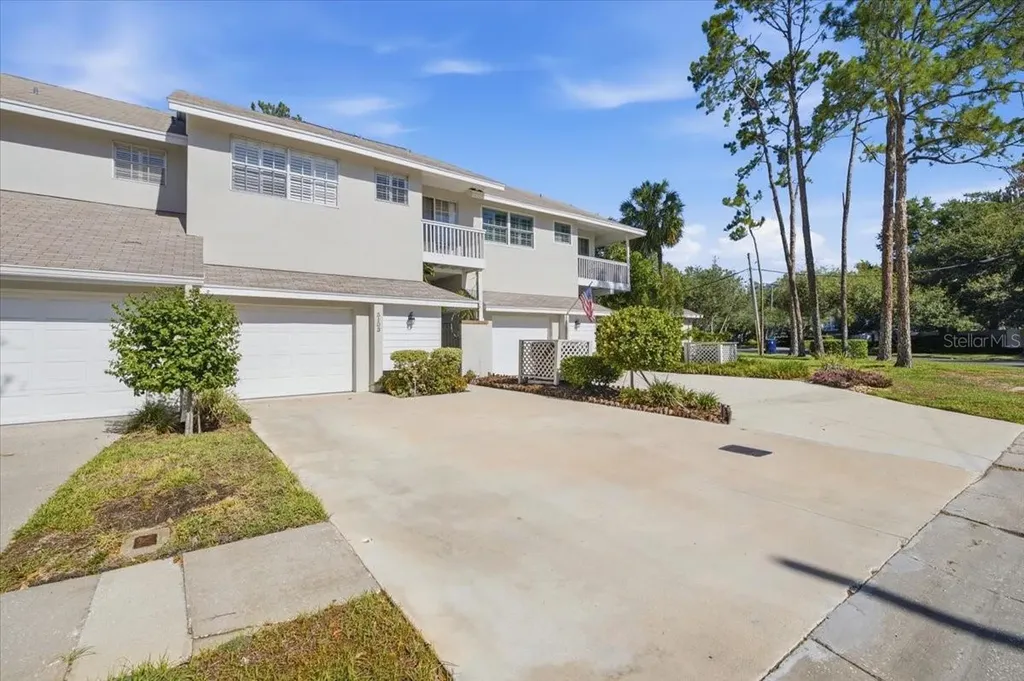 5103 S Jules Verne Court Tampa FL 33611