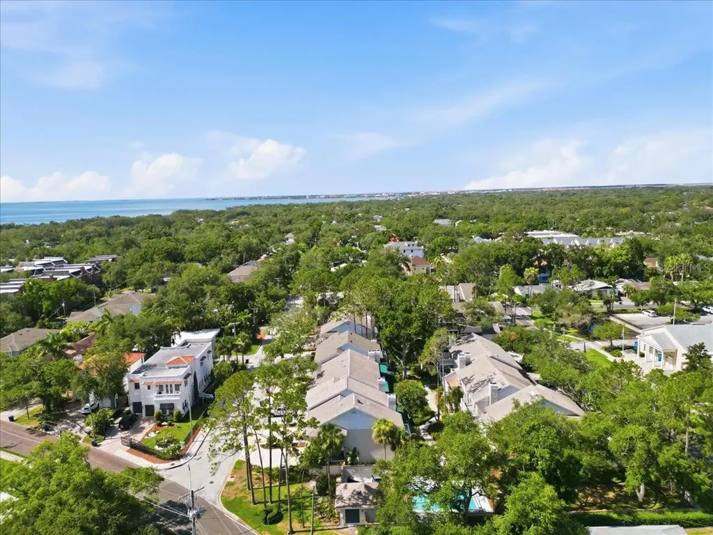 5103 S Jules Verne Court Tampa FL 33611