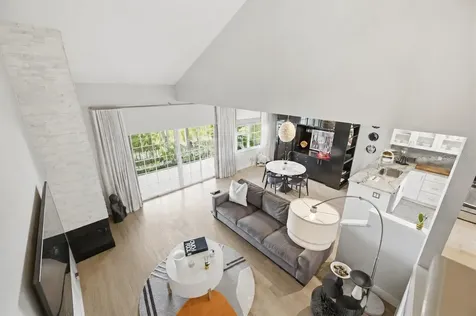 5103 S Jules Verne Court Tampa FL 33611