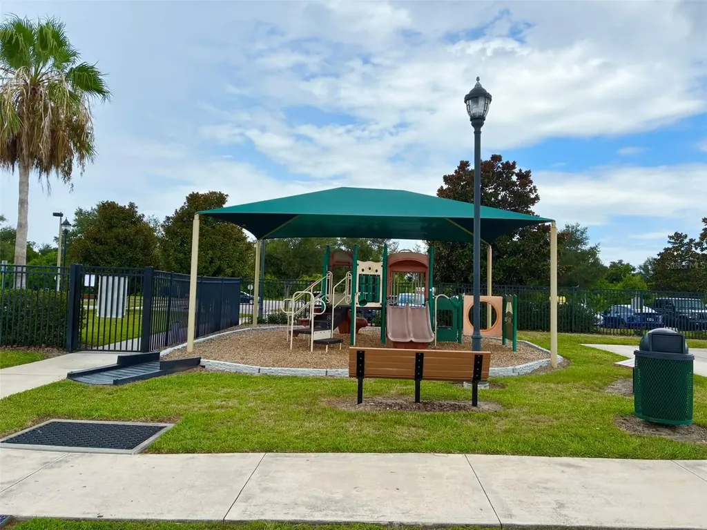 8026 Carriage Pointe Drive Gibsonton FL 33534