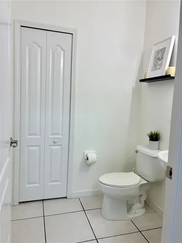 8026 Carriage Pointe Drive Gibsonton FL 33534