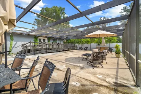 Tampa FL 33617