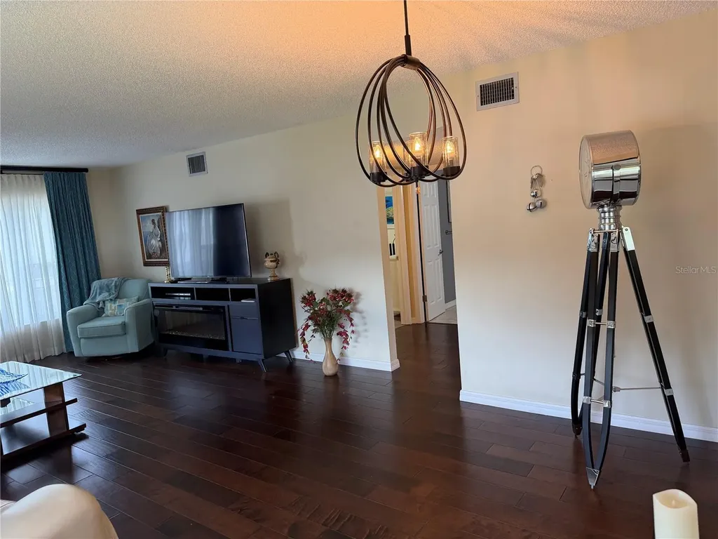 2426 Ecuadorian Way Clearwater FL 33763