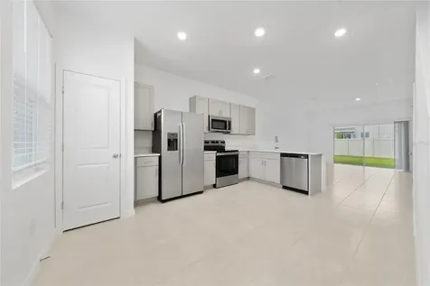 2916 Skyline Loop Kissimmee FL 34758