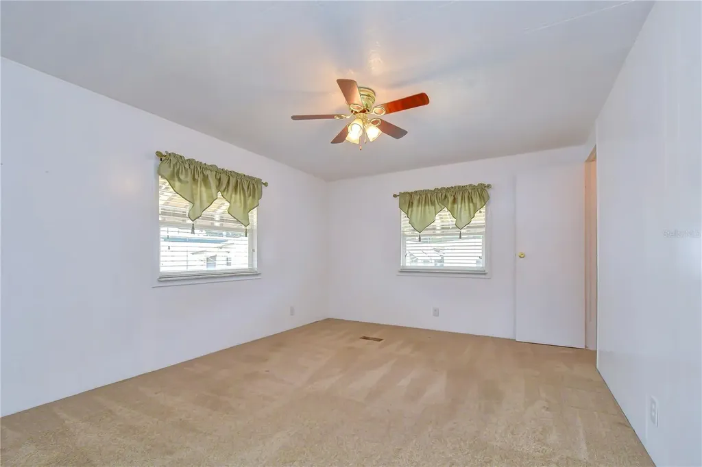 37816 Barcelona Avenue Zephyrhills FL 33541