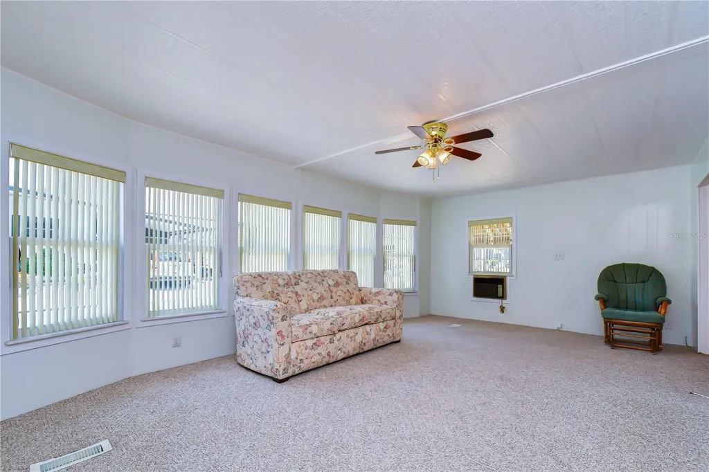 37816 Barcelona Avenue Zephyrhills FL 33541