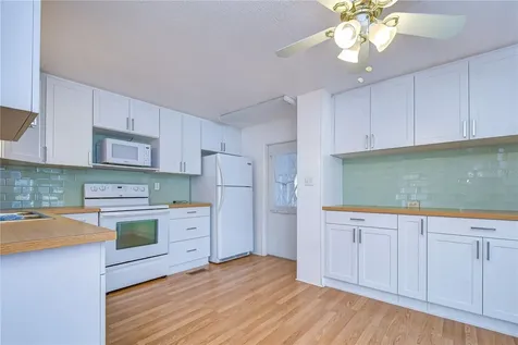 37816 Barcelona Avenue Zephyrhills FL 33541