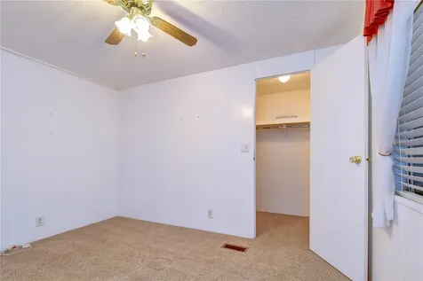 37816 Barcelona Avenue Zephyrhills FL 33541
