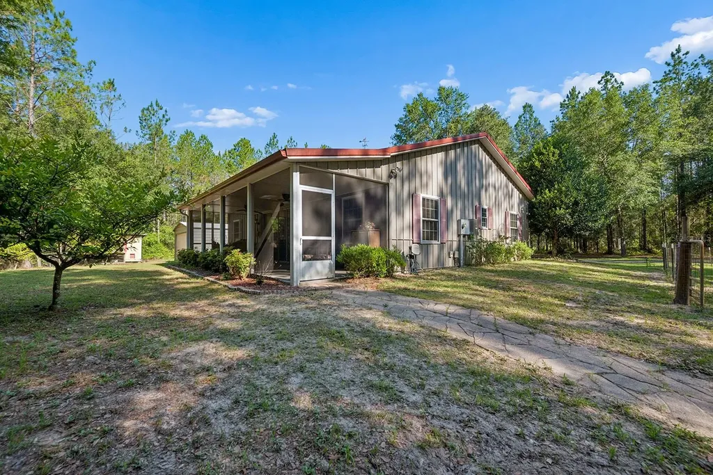14590 NE 35th Avenue Chiefland FL 32626