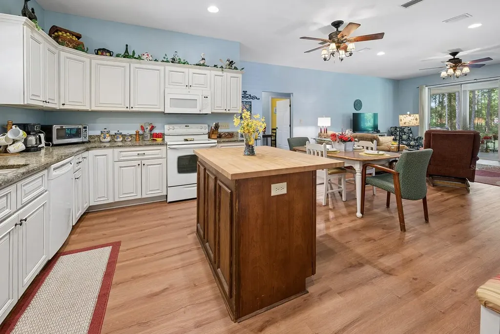 14590 NE 35th Avenue Chiefland FL 32626