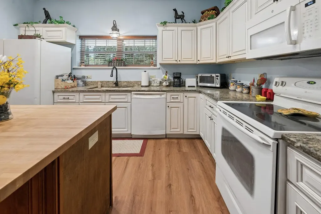14590 NE 35th Avenue Chiefland FL 32626