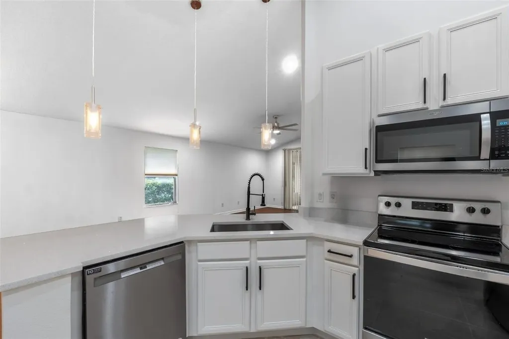 287 Marsh Landing Circle Debary FL 32713