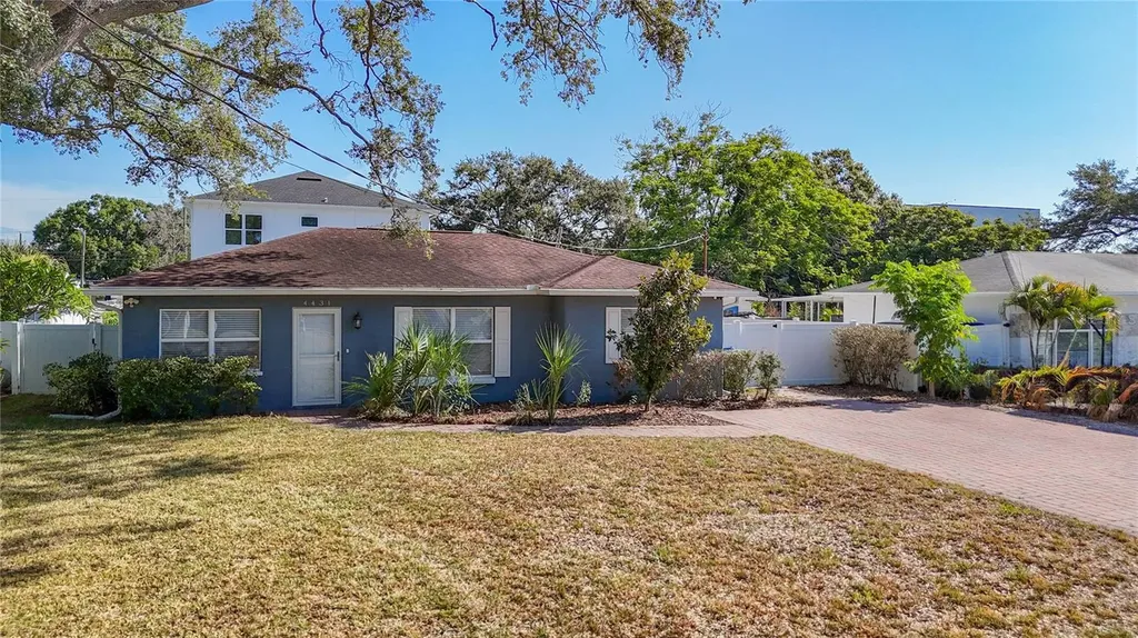 4431 W Bay Villa Avenue Tampa FL 33611
