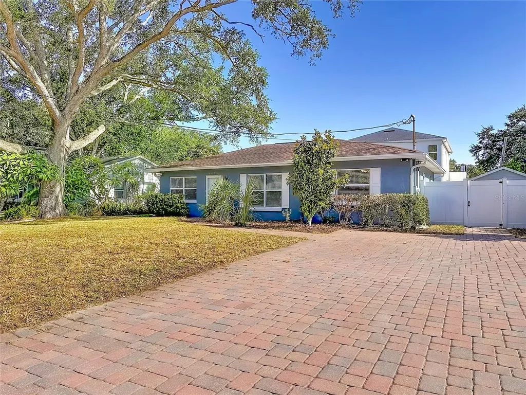 4431 W Bay Villa Avenue Tampa FL 33611