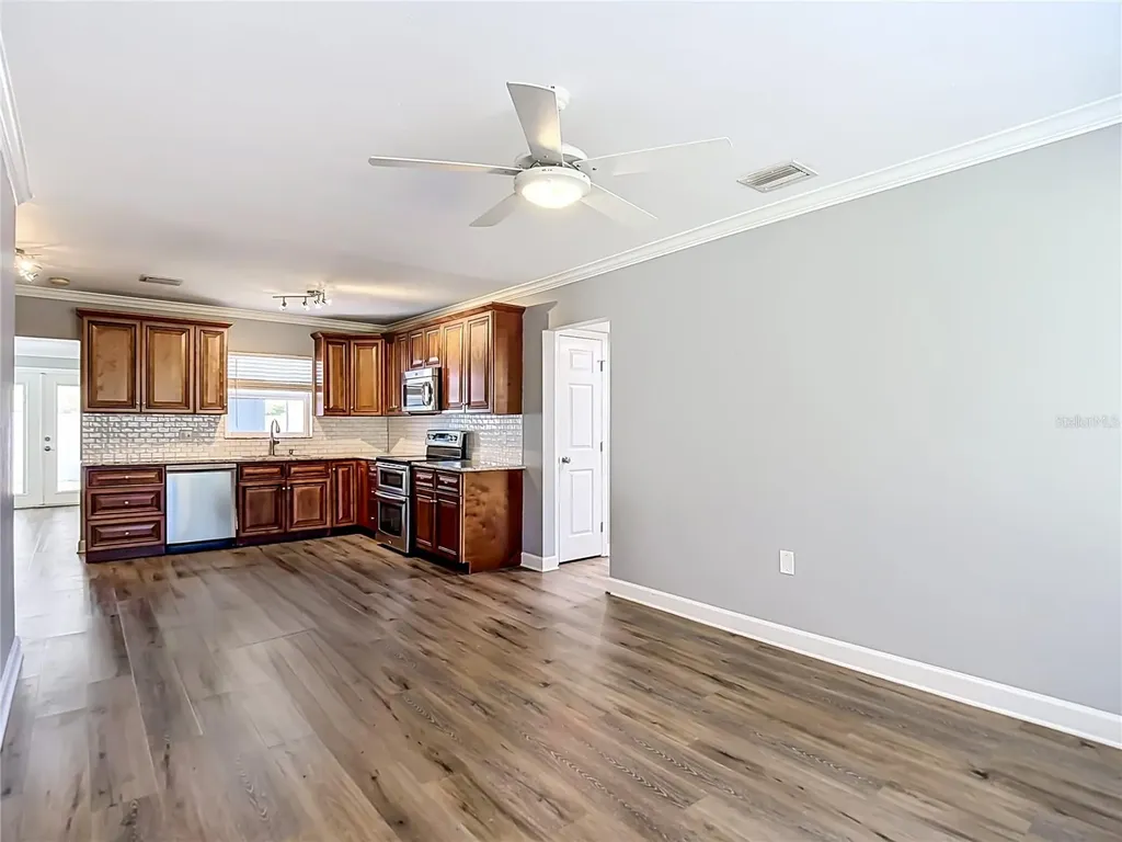 4431 W Bay Villa Avenue Tampa FL 33611
