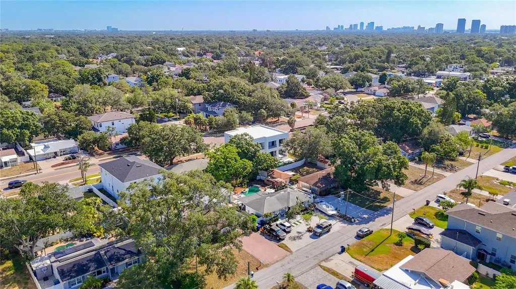 4431 W Bay Villa Avenue Tampa FL 33611