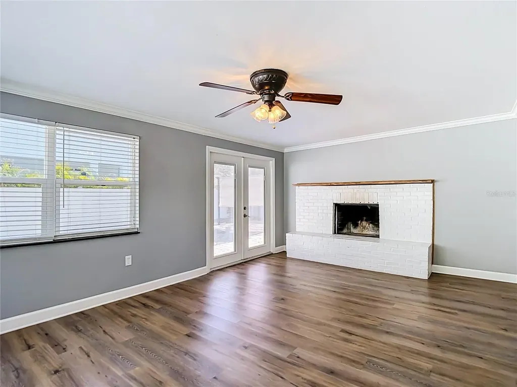 4431 W Bay Villa Avenue Tampa FL 33611