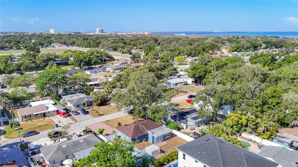 4431 W Bay Villa Avenue Tampa FL 33611