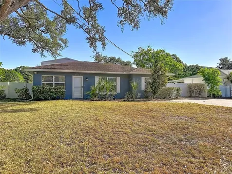 4431 W Bay Villa Avenue Tampa FL 33611