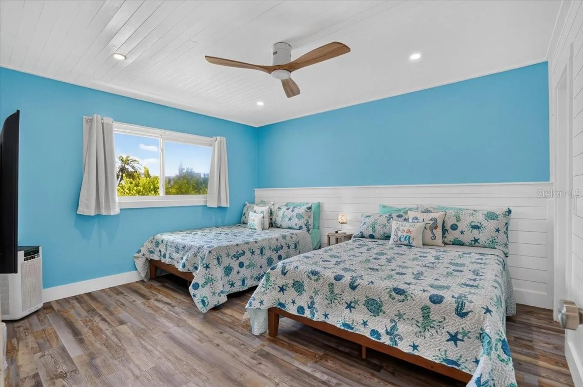 18 Seaside Court Holmes Beach FL 34217