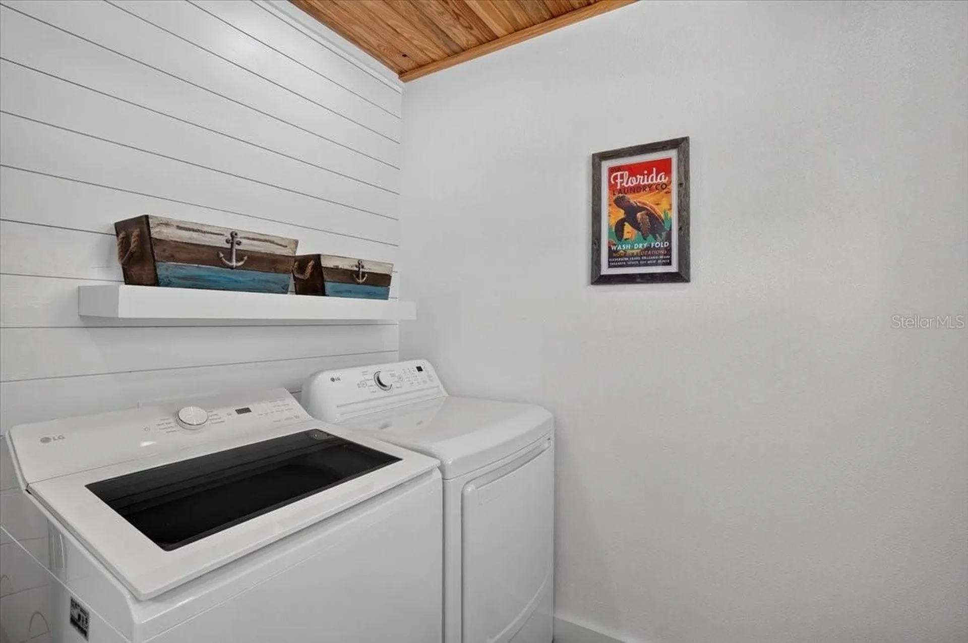 18 Seaside Court Holmes Beach FL 34217