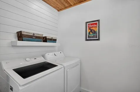 18 Seaside Court Holmes Beach FL 34217