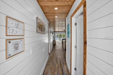 18 Seaside Court Holmes Beach FL 34217
