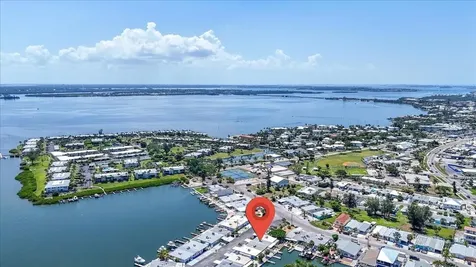 18 Seaside Court Holmes Beach FL 34217