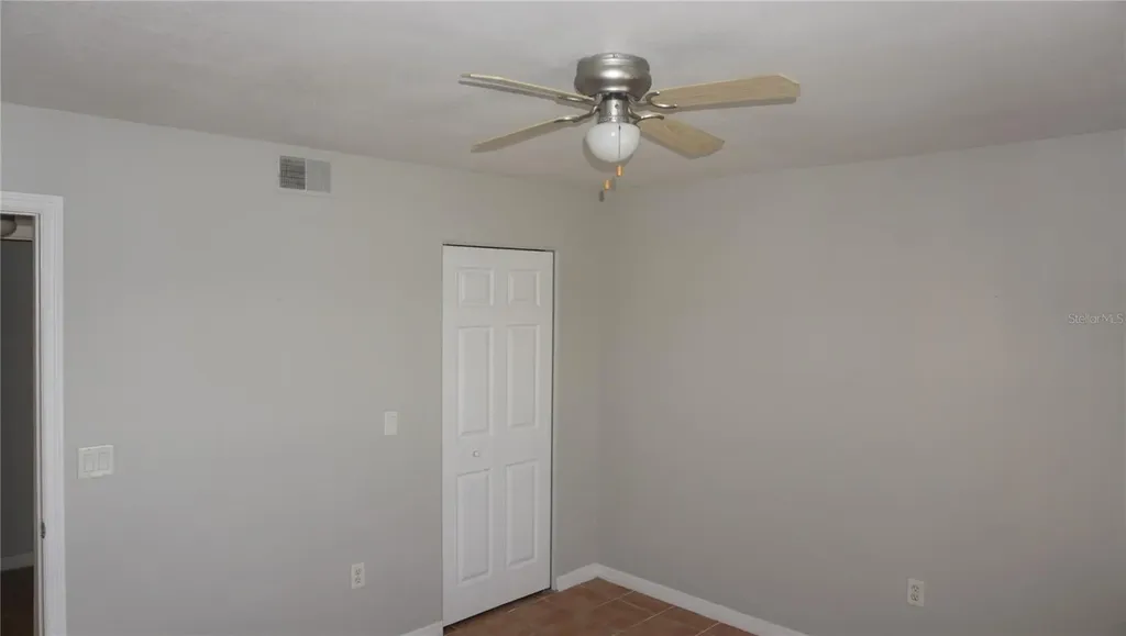 220 Lake Parsons Green Brandon FL 33511