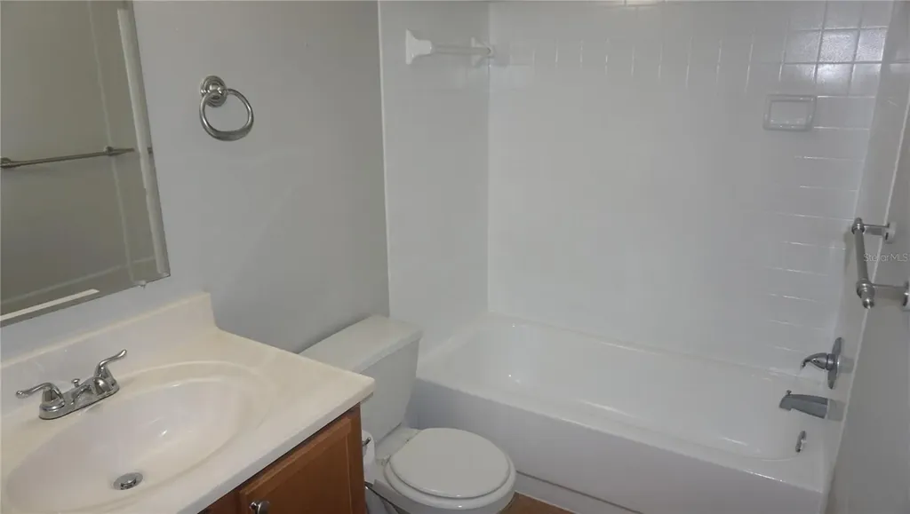 220 Lake Parsons Green Brandon FL 33511