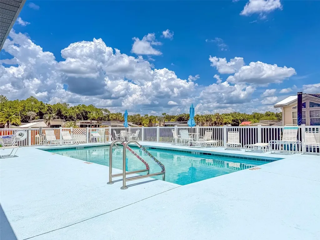511 Par Pines Boulevard Davenport FL 33837