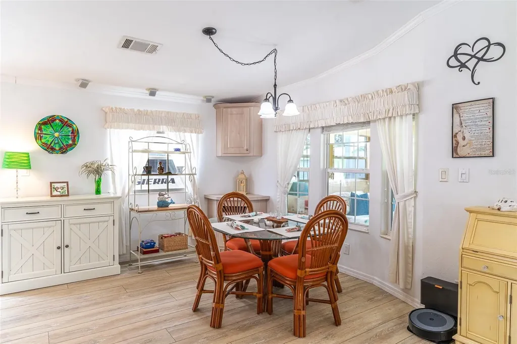 511 Par Pines Boulevard Davenport FL 33837