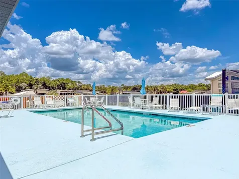 511 Par Pines Boulevard Davenport FL 33837