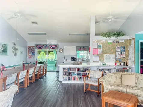 511 Par Pines Boulevard Davenport FL 33837