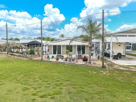 511 Par Pines Boulevard Davenport FL 33837