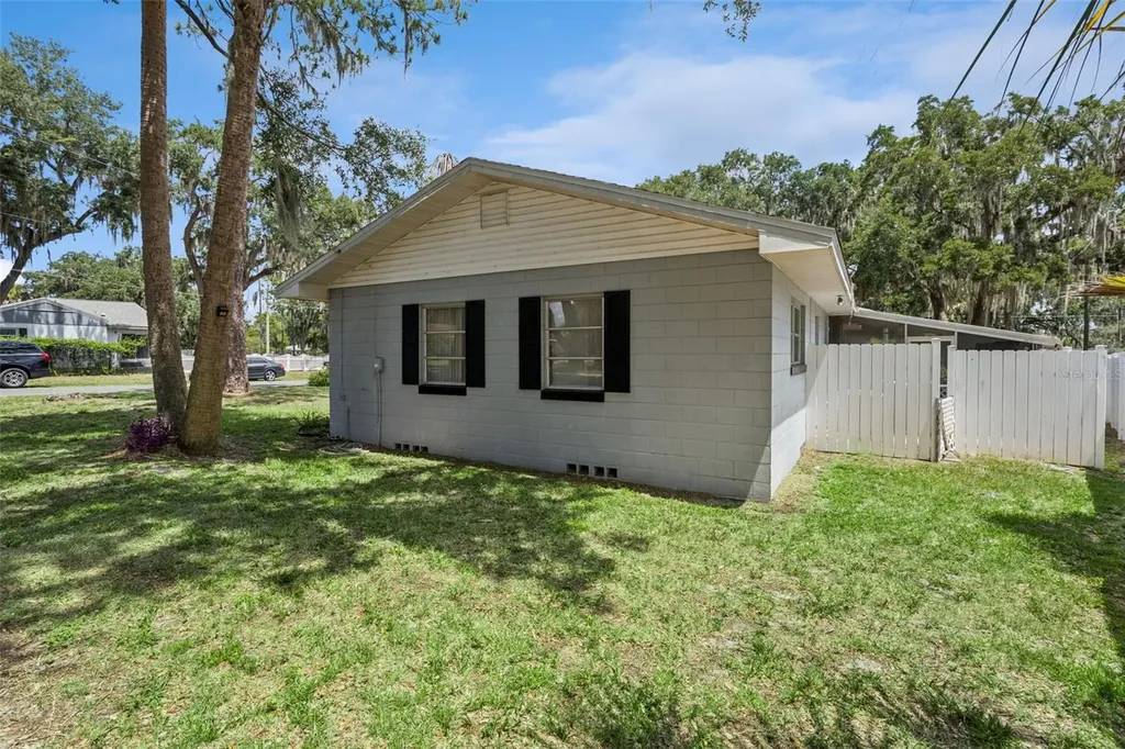 1400 Spartan Avenue Leesburg FL 34748