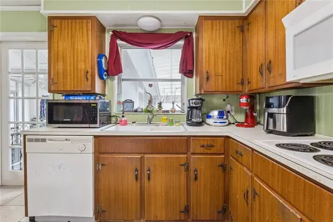 1400 Spartan Avenue Leesburg FL 34748
