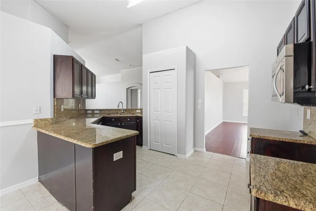 1708 Powder Ridge Drive Valrico FL 33594