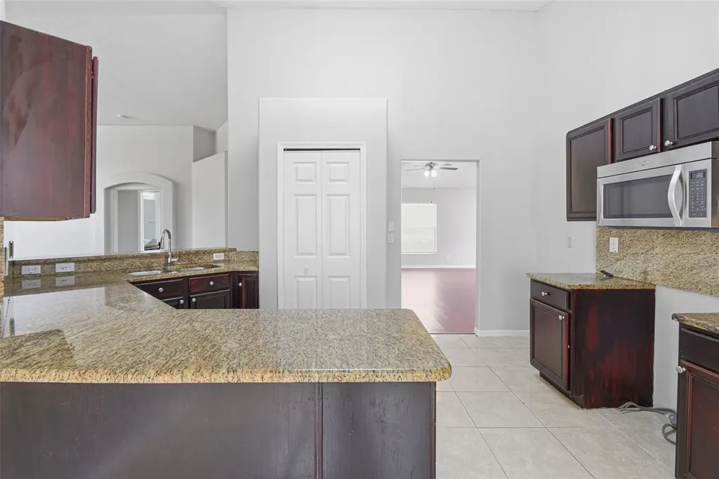 1708 Powder Ridge Drive Valrico FL 33594