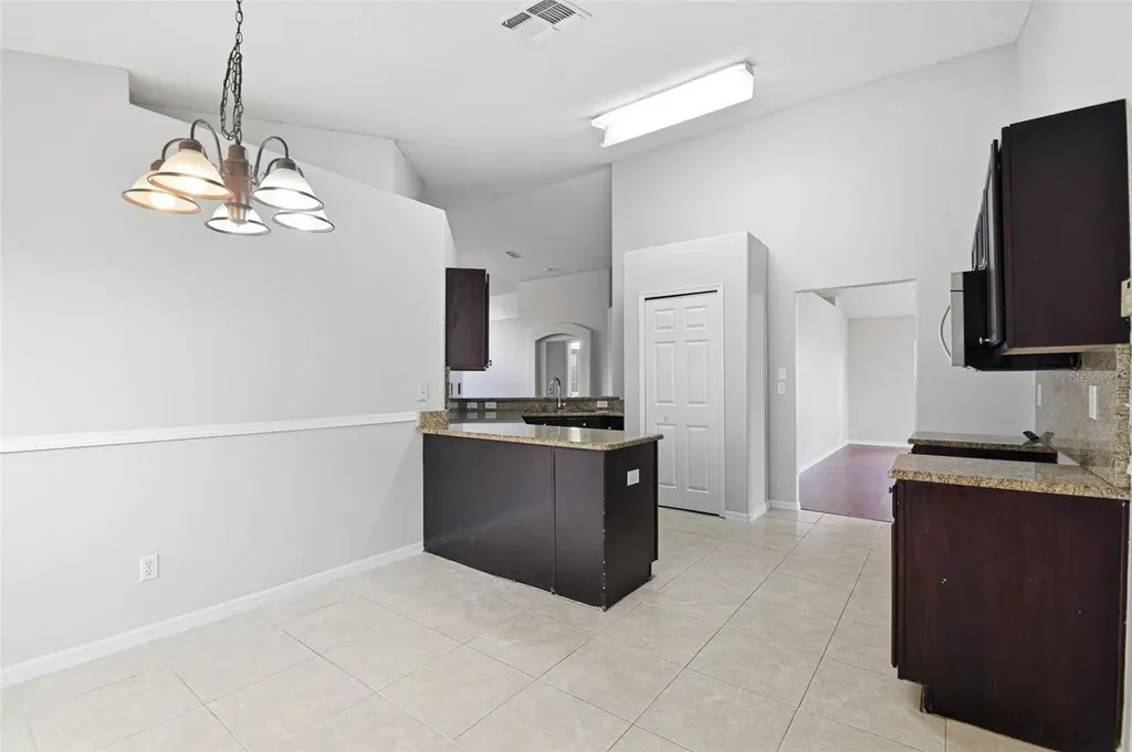 1708 Powder Ridge Drive Valrico FL 33594