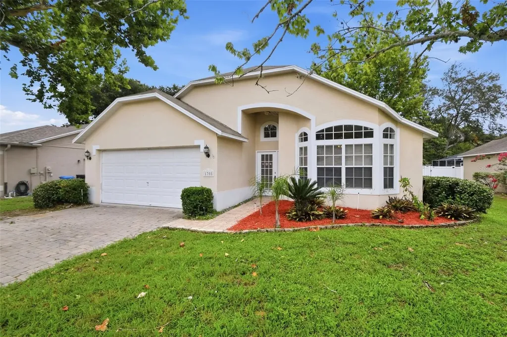 1708 Powder Ridge Drive Valrico FL 33594