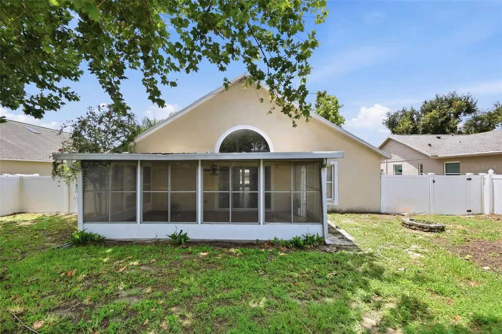 1708 Powder Ridge Drive Valrico FL 33594