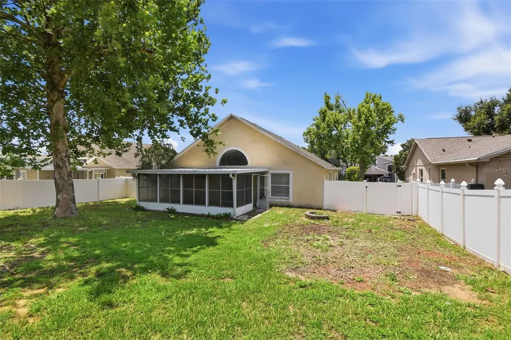 1708 Powder Ridge Drive Valrico FL 33594