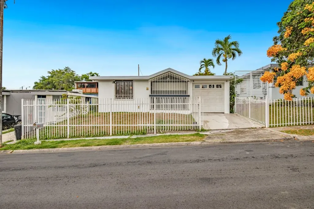 3 Urb.cupey Gardens San Juan PR 00926