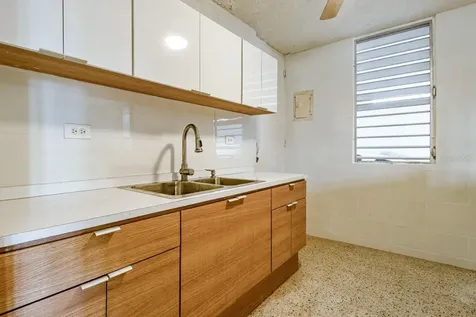 3 Urb.cupey Gardens San Juan PR 00926